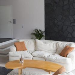 Lammi-Kivitalo Tampere. Sisärakennustyöt ja viimeistelytyöt. Kiviasennukset.